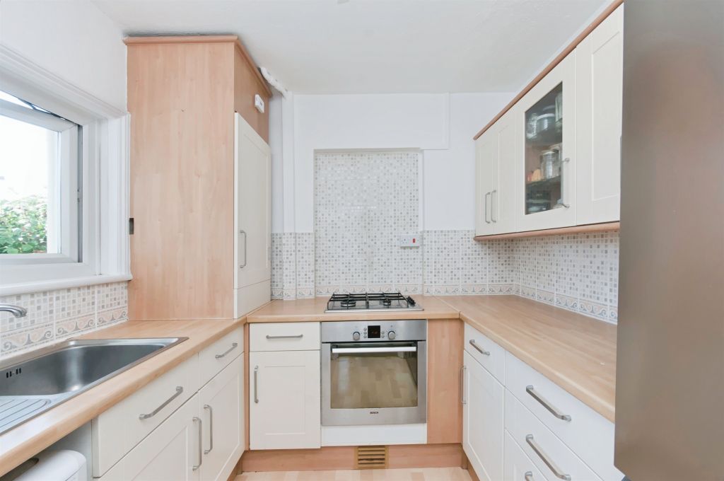 Property photo 3 of 14