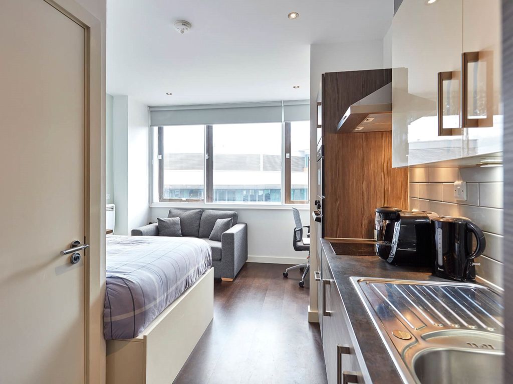 Property photo 3 of 12