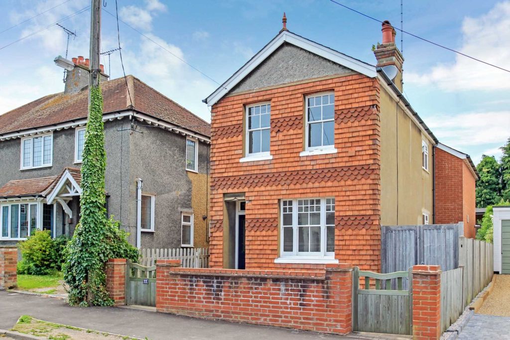 Property photo 1 of 12