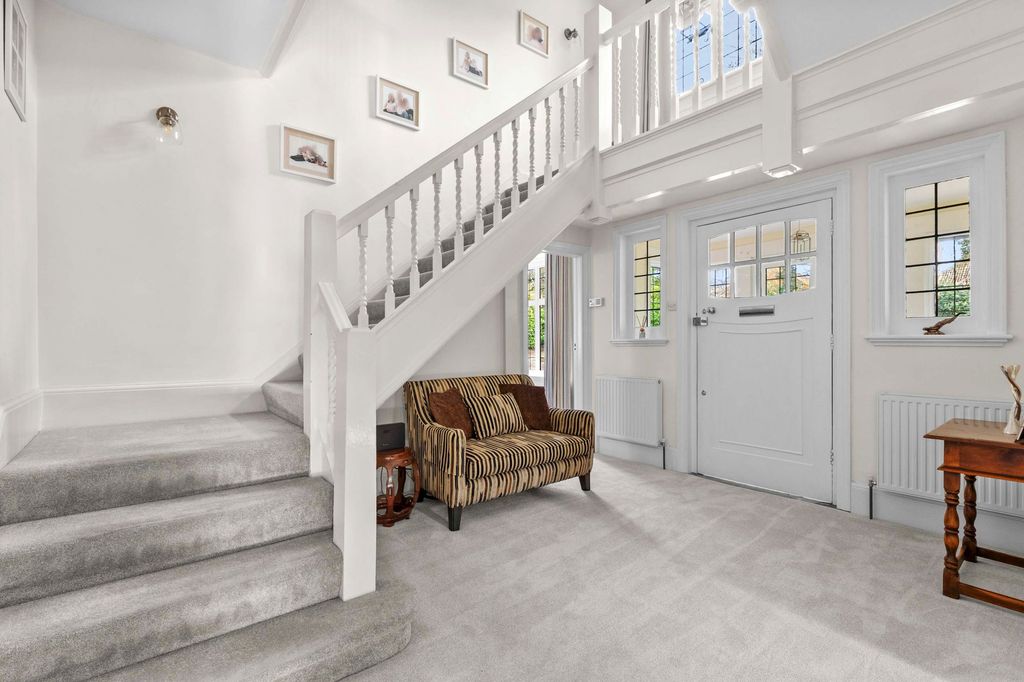 Additional image 14 of 5 bed detached house for saleAmersham Road, High Wycombe HP13