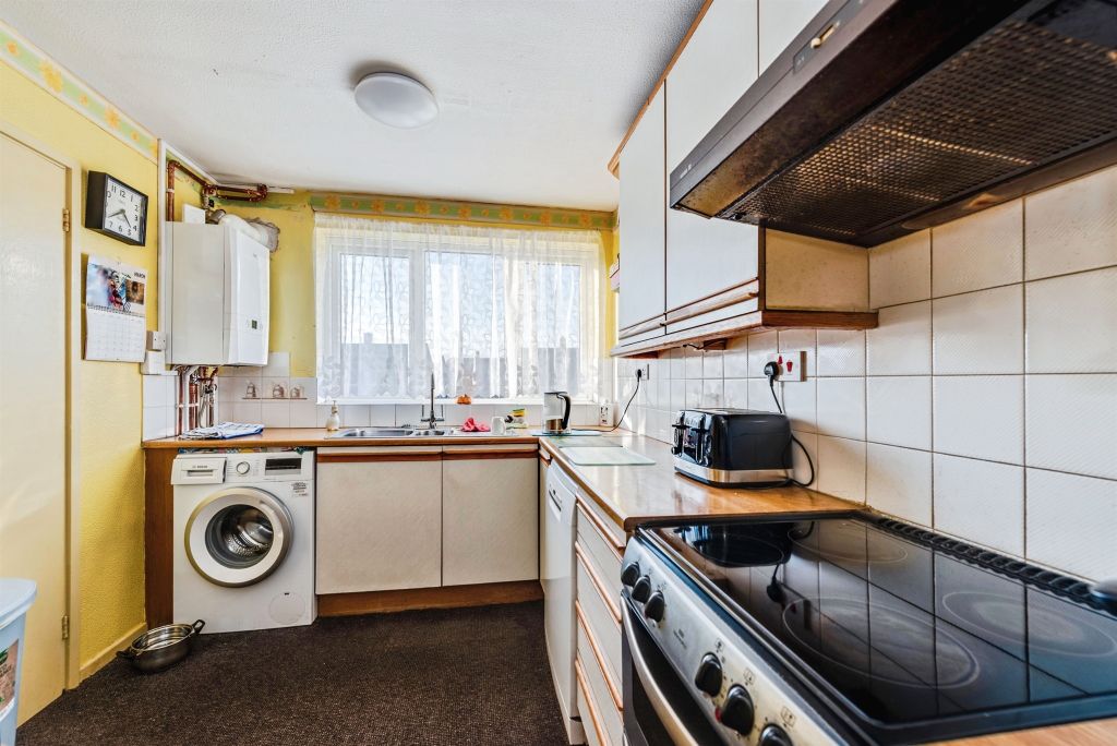 Property photo 2 of 16