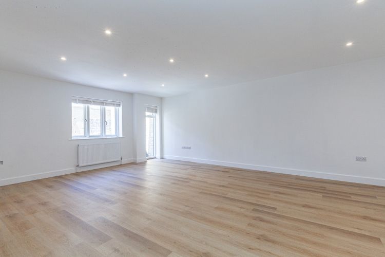 Property photo 2 of 9 258290