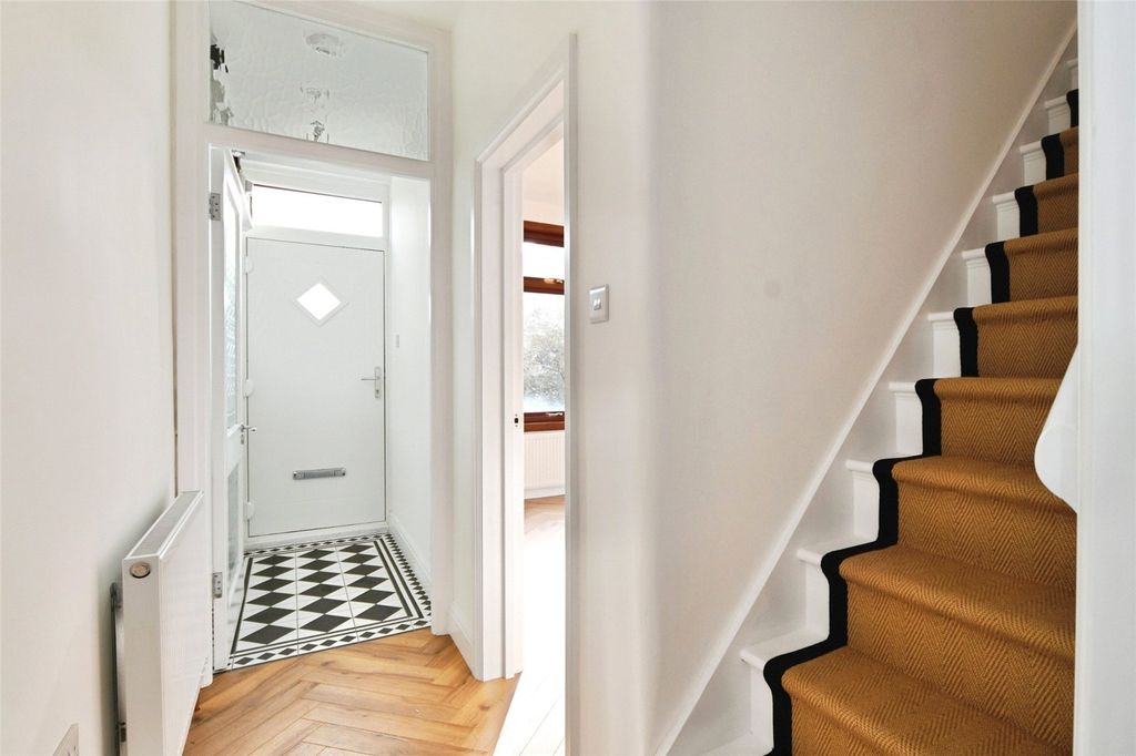 Property photo 2 of 17 Picture No. 40