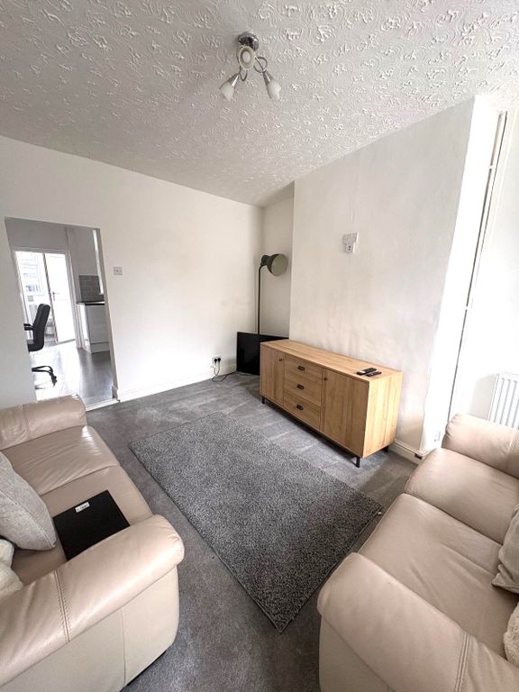 Property photo 2 of 11 Photo