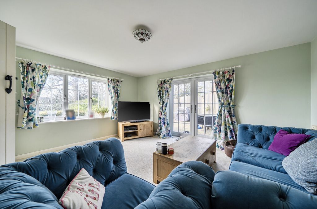 Property photo 2 of 13