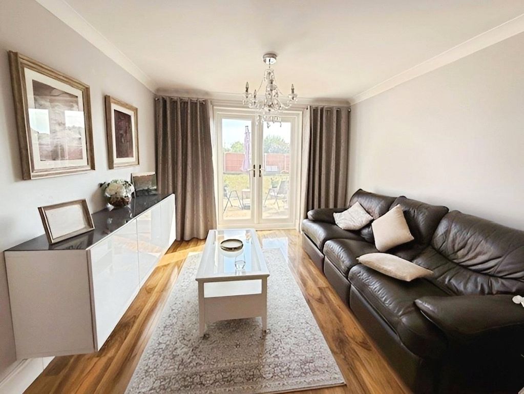 Property photo 2 of 15 Picture No. 45