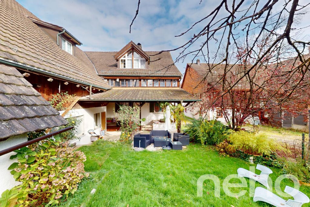Property photo 2 of 13