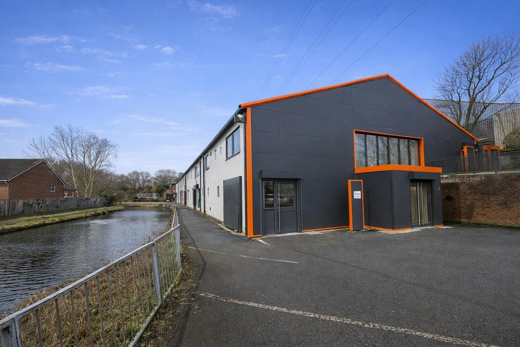 Property photo 1 of 29 Wharfisde Front.Png