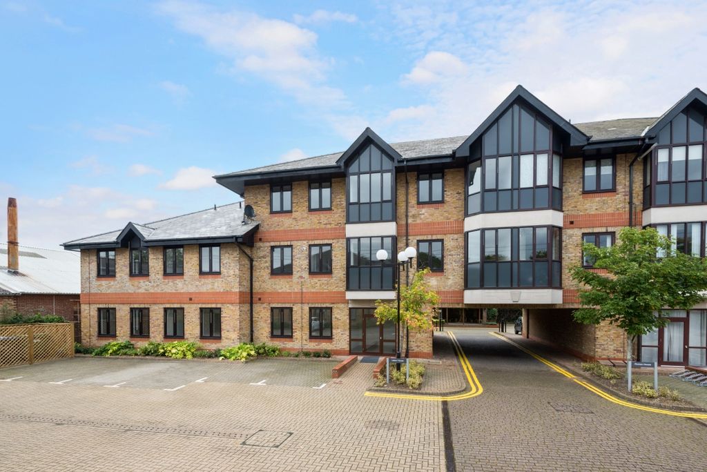 Property photo 1 of 7