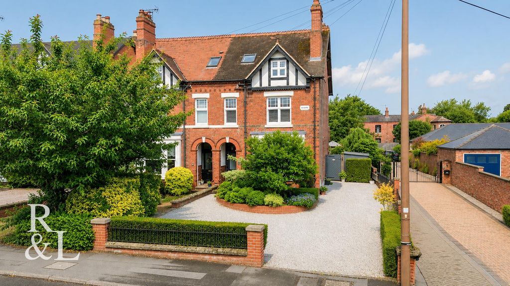Property photo 2 of 47 Tamworthroad.Jpg