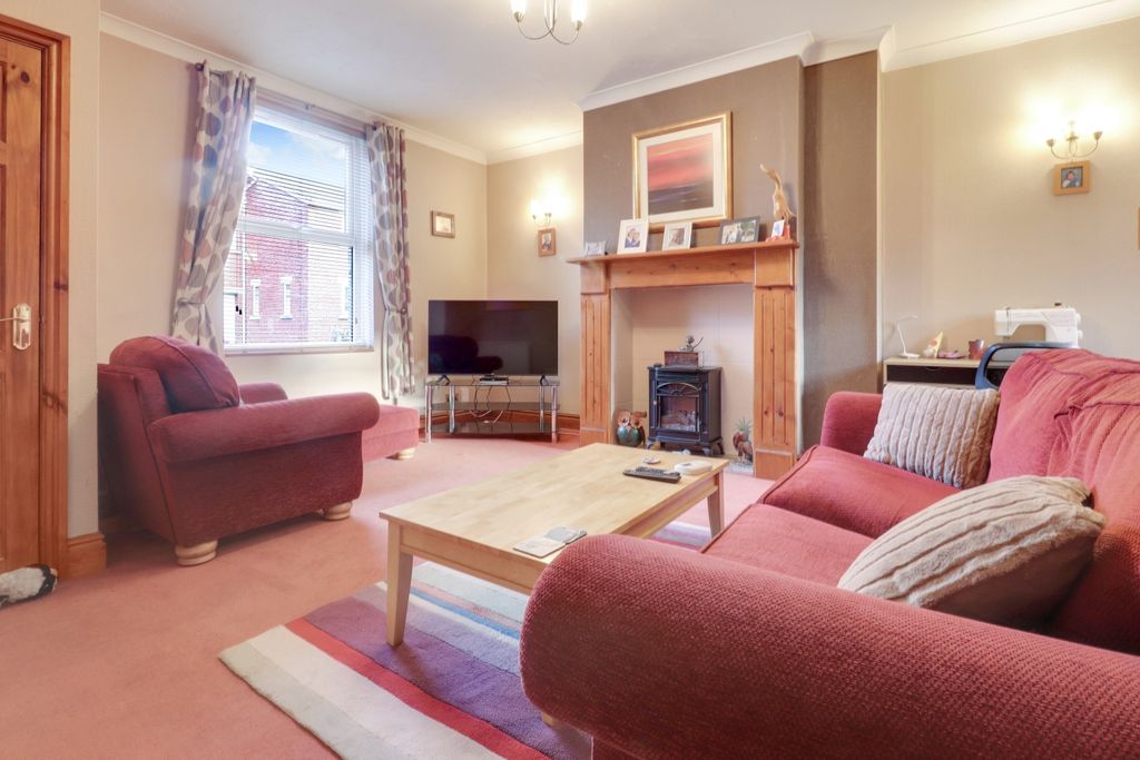 Property photo 2 of 15 Img_1445-Img_1447