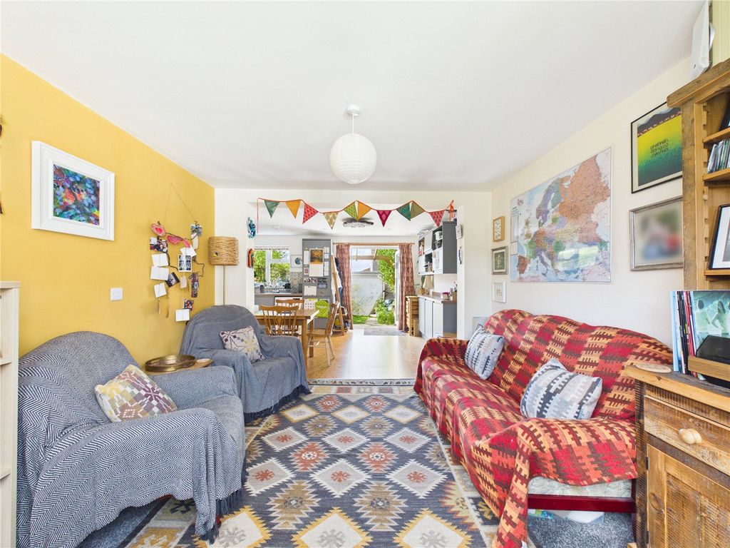 Property photo 3 of 21 Picture No. 06