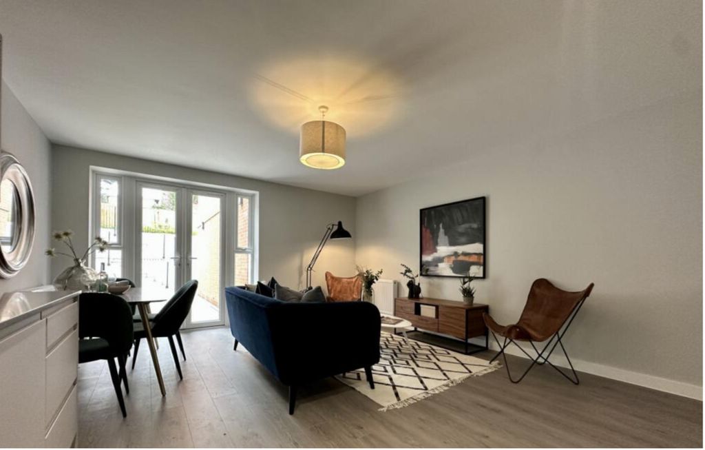 Property photo 3 of 4