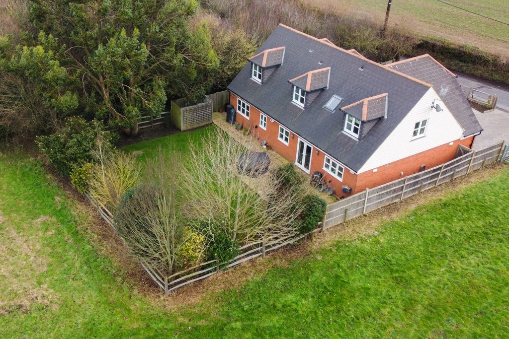 Property photo 1 of 31 3831141