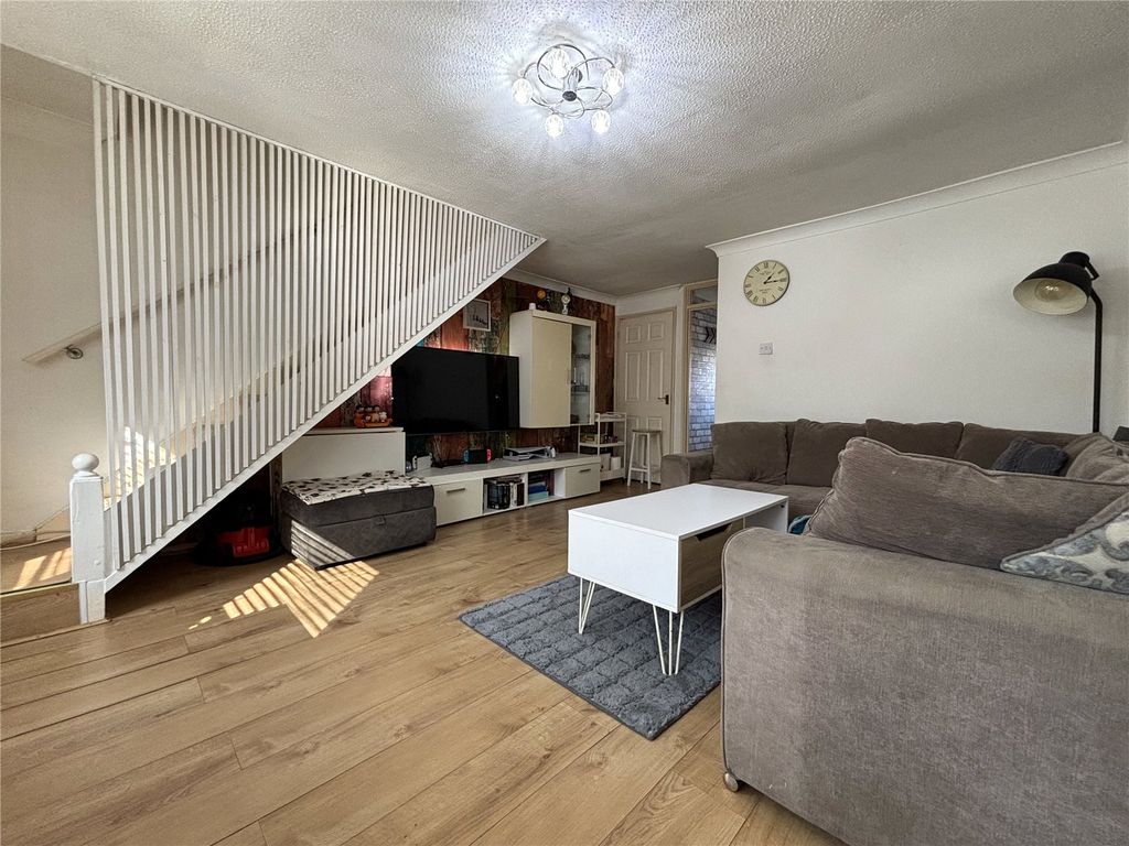 Property photo 2 of 10 Picture No. 20