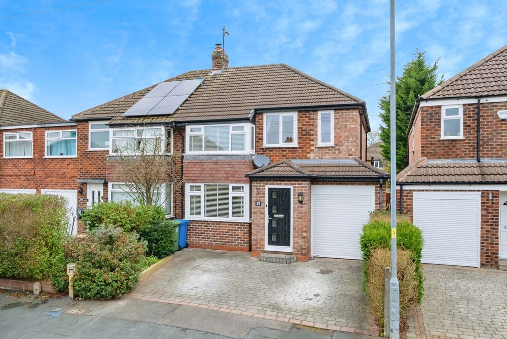 Property photo 1 of 20 Front