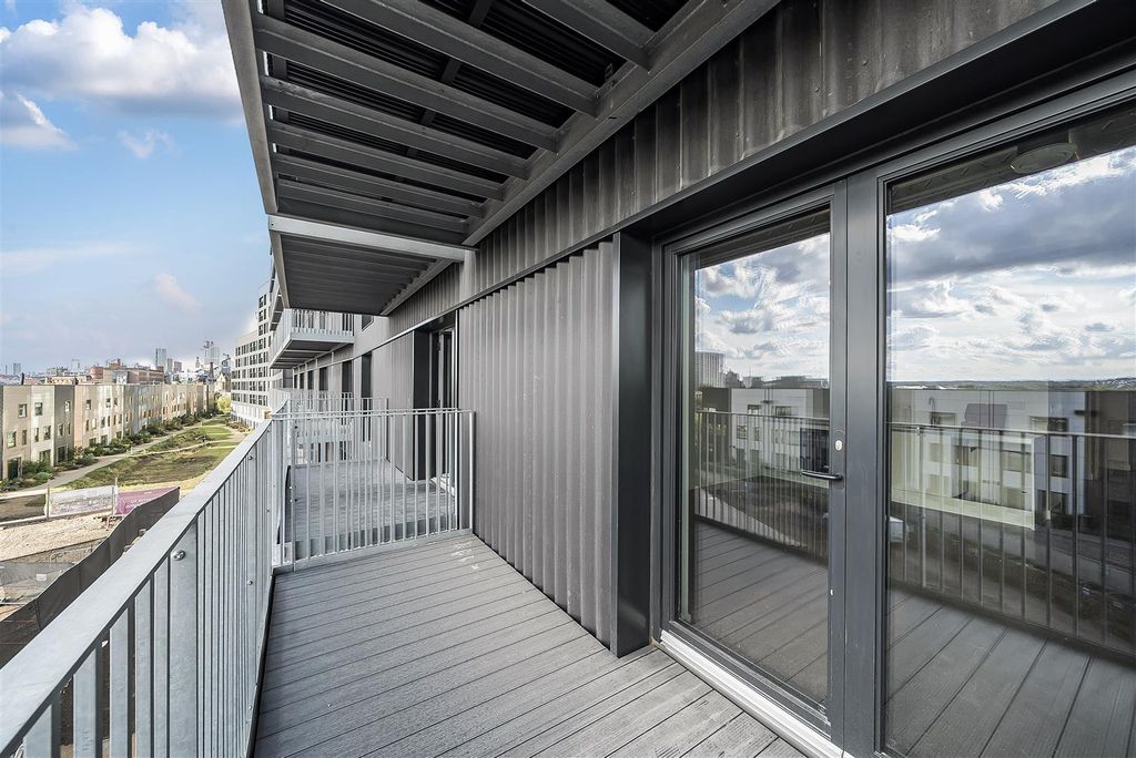 Property photo 3 of 12 1350216-8-68c040A56Dae2.Jpg