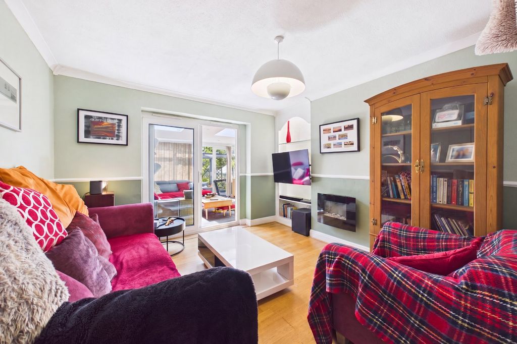 Property photo 2 of 10 Picture No. 08