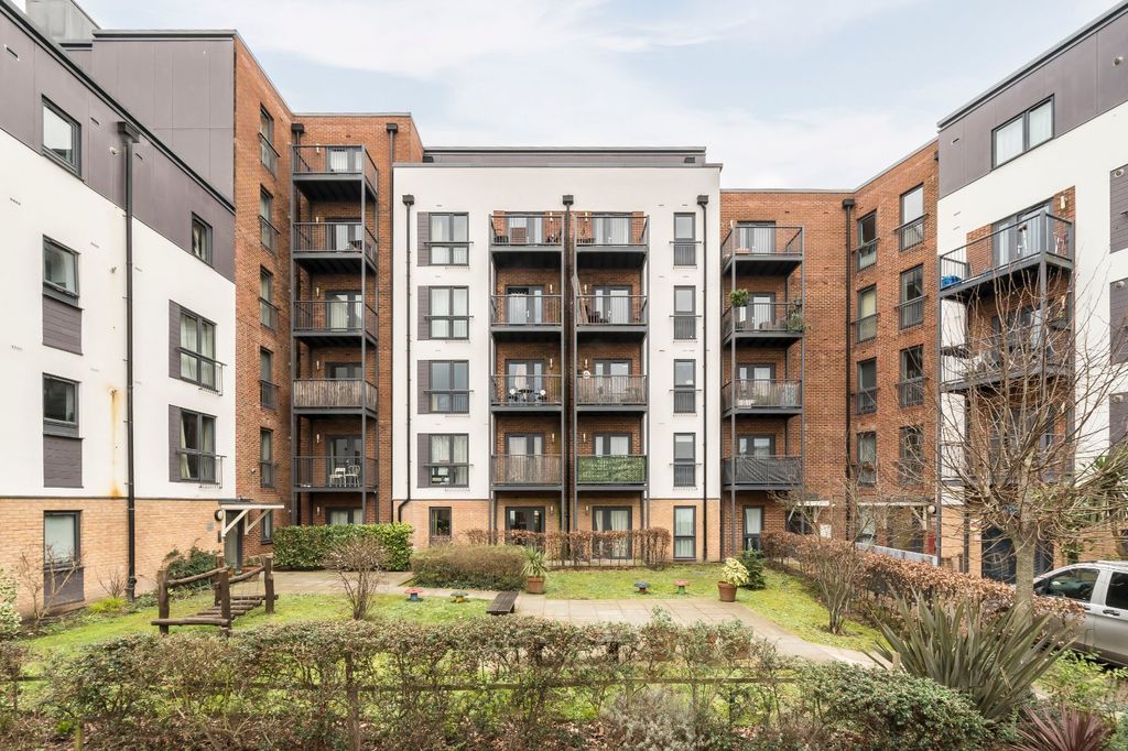 Property photo 1 of 9 Picture No. 22