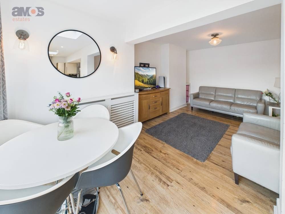 Property photo 3 of 15 4794615