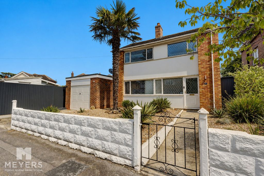 Property photo 1 of 35
