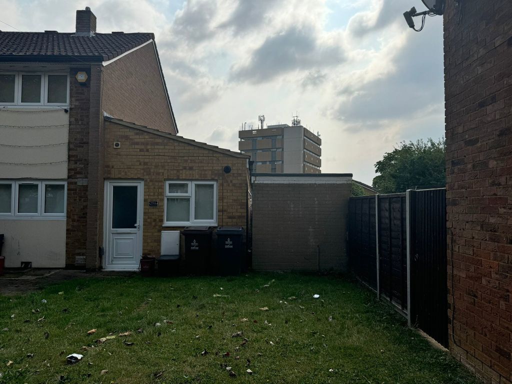 Property photo 1 of 1
