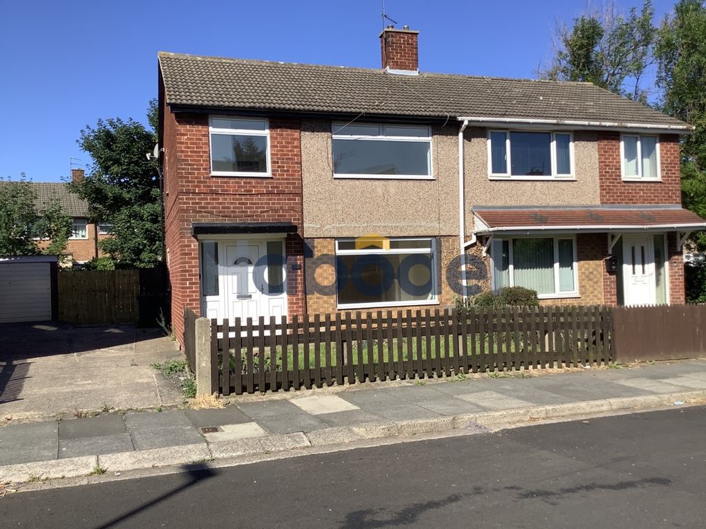 Property photo 1 of 8