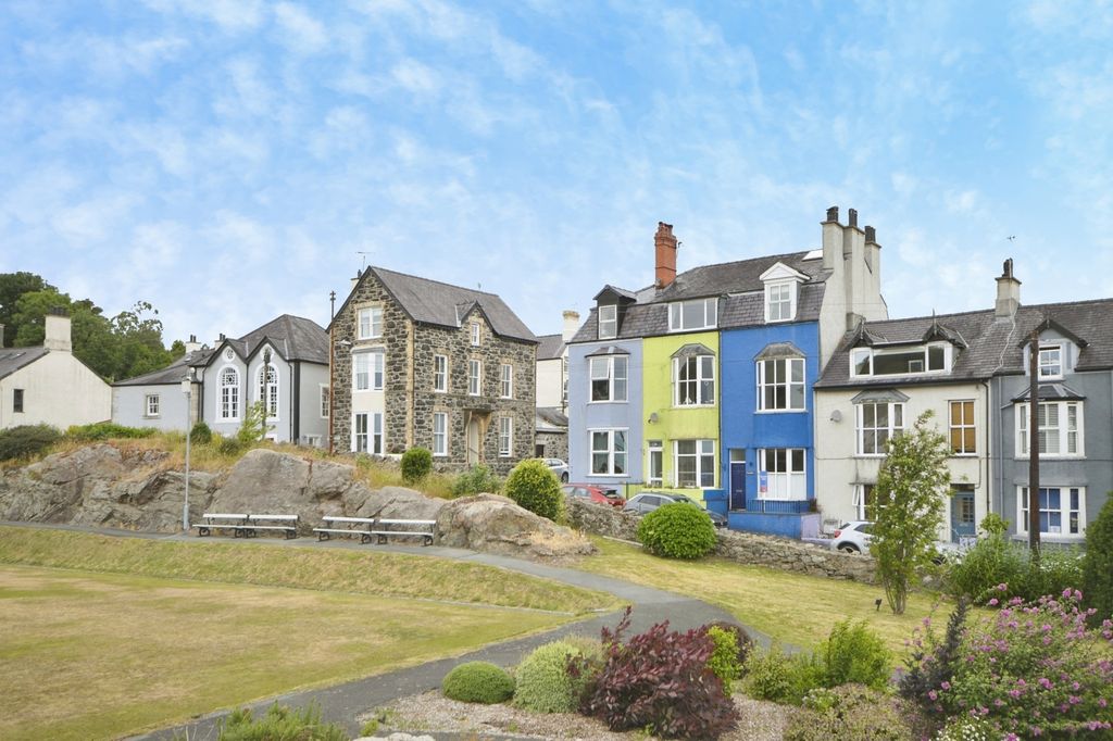 Additional image 5 of 2 bed flat for saleBeach Road, Menai Bridge, Isle Of Anglesey LL59