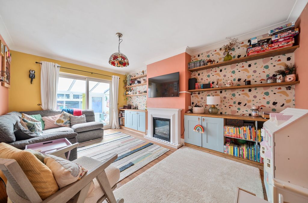 Property photo 2 of 14 1482135-29-6A3ba9...