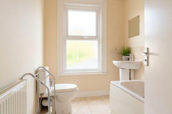 Property photo 3 of 11 34 Cortenay Street Bathroom.Jpg