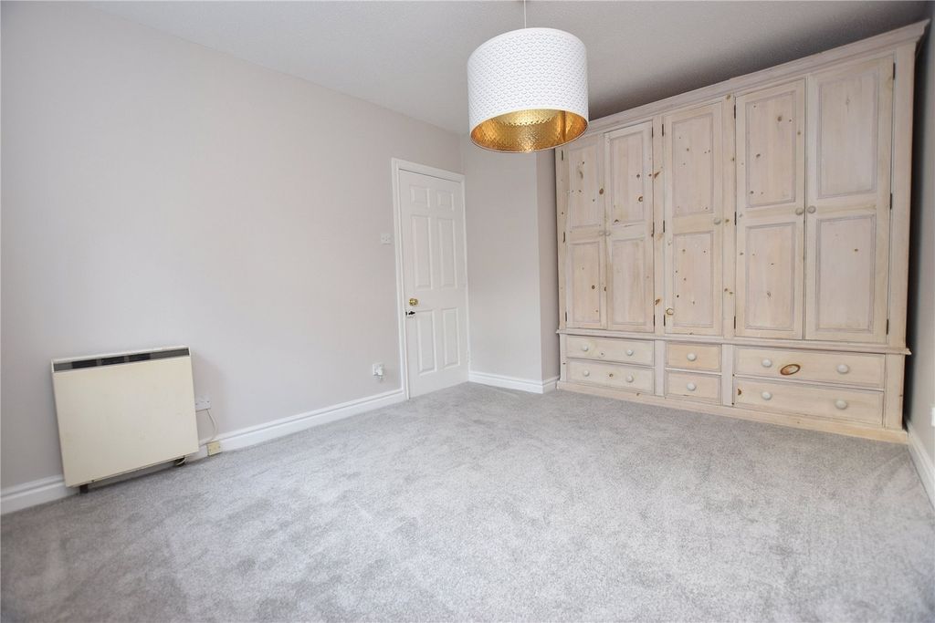 Property photo 3 of 7 Picture No. 19