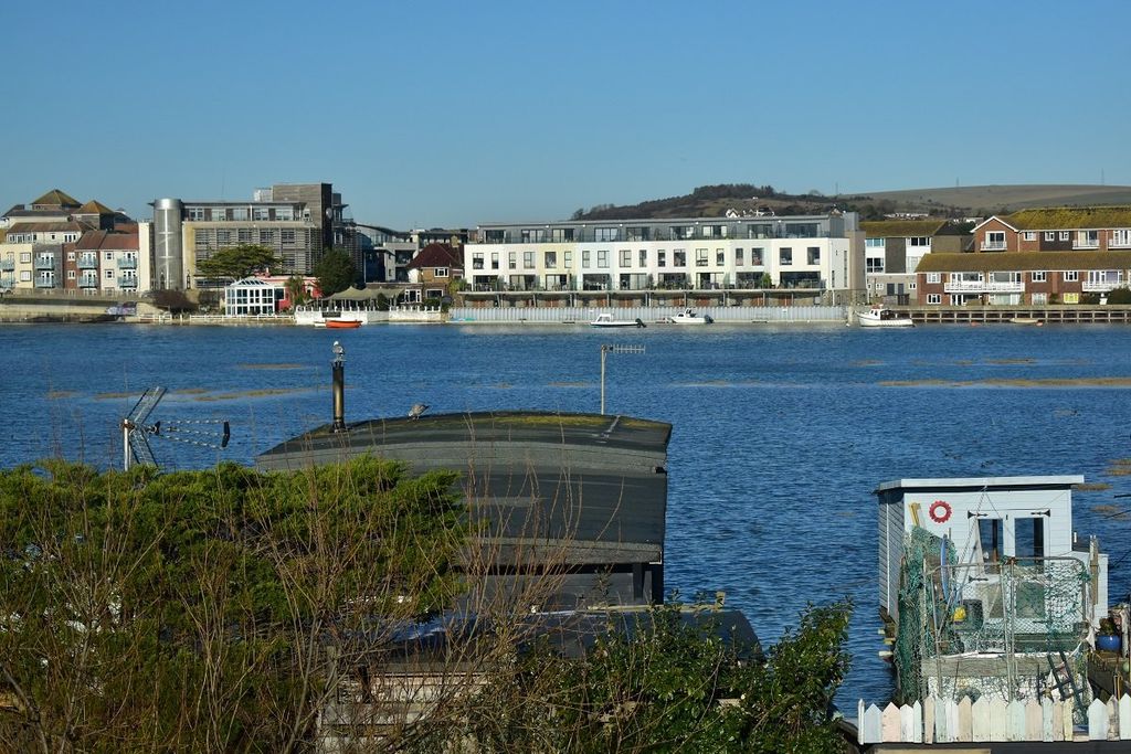 Property photo 1 of 33 Study View