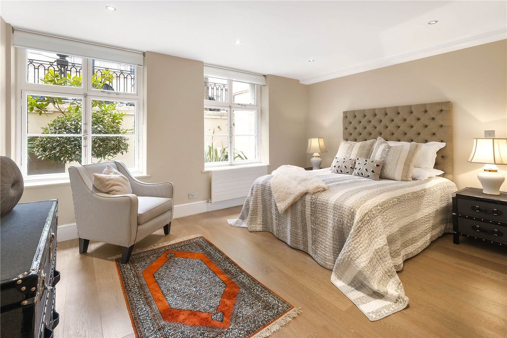 Property photo 3 of 9 Picture No. 32