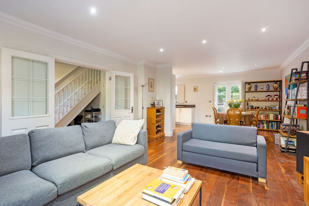 Property photo 3 of 17 7