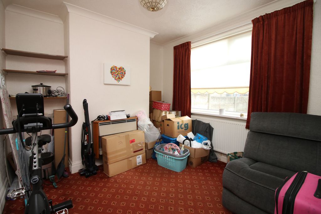 Property photo 3 of 16