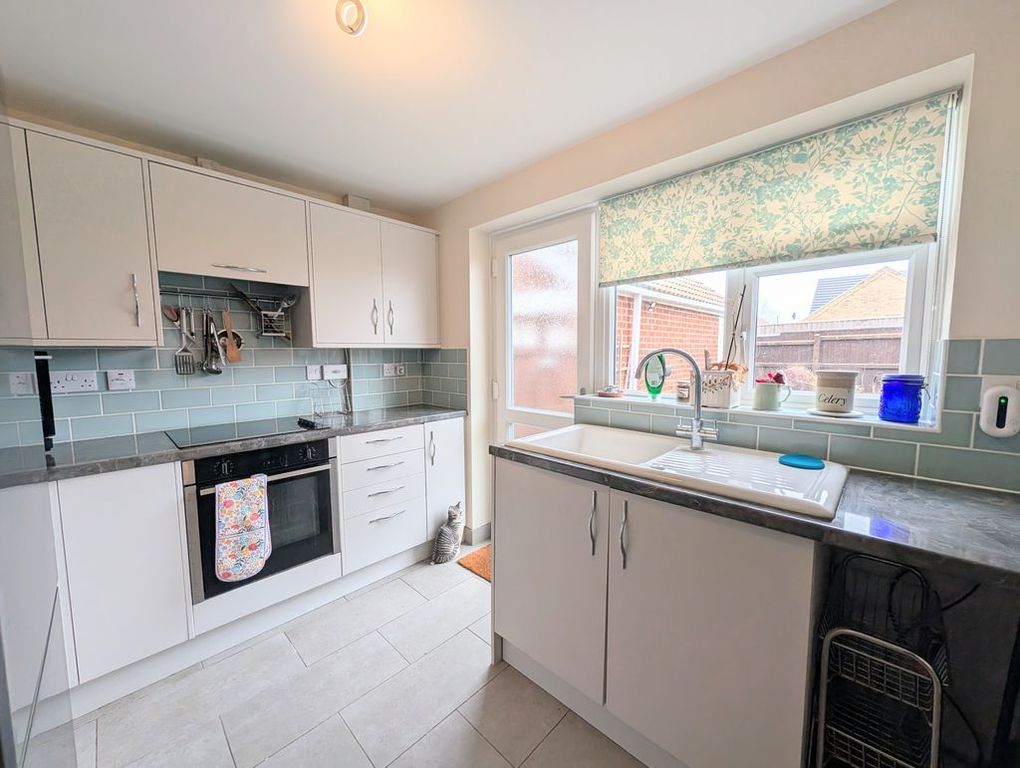 Property photo 2 of 15 Photo 6