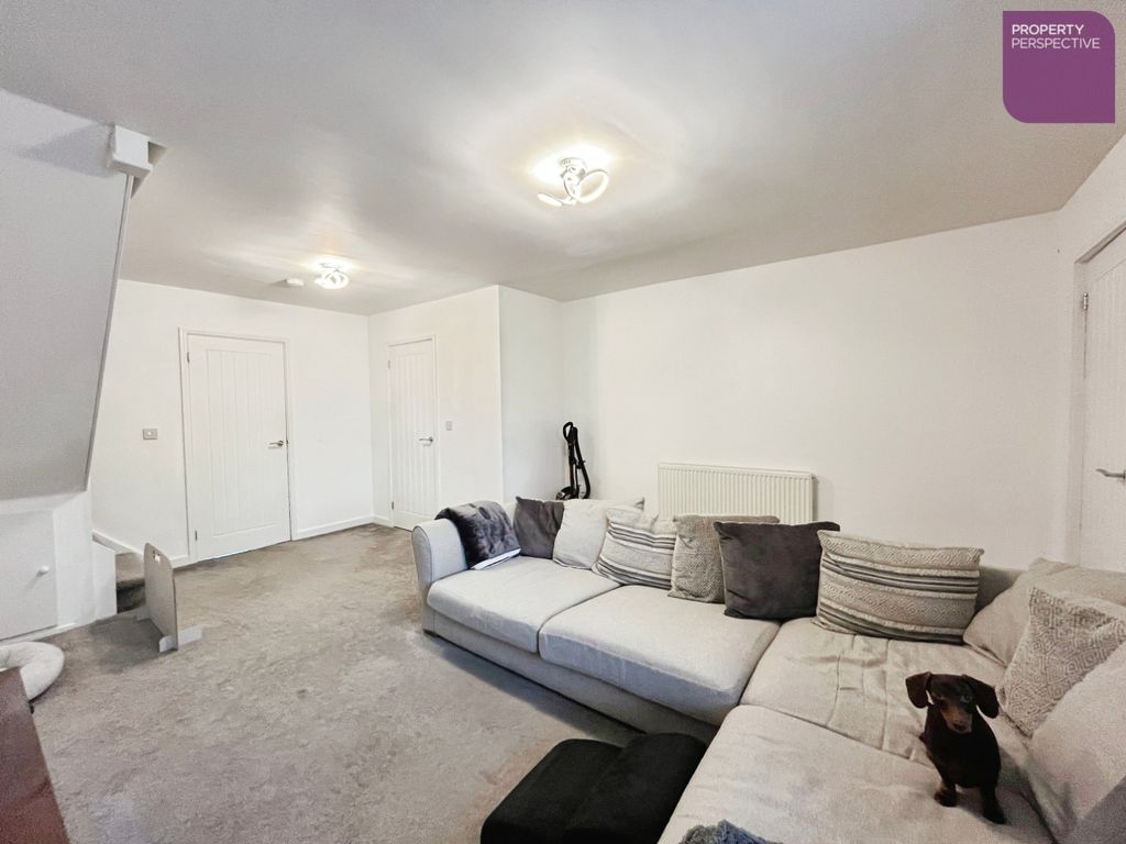 Property photo 3 of 15 Living Room