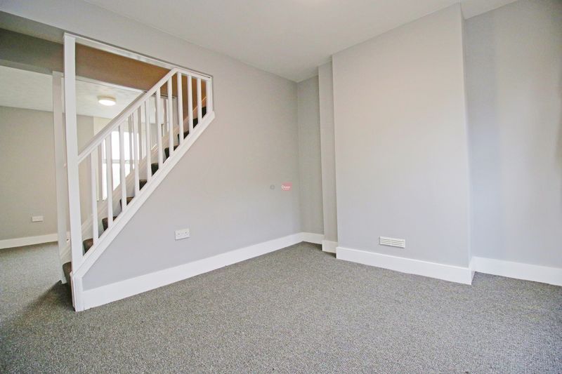 Property photo 3 of 7 Photo 14