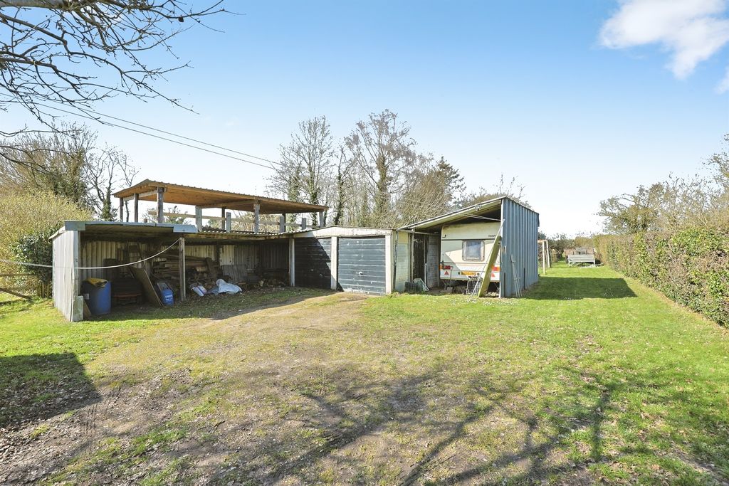 Property photo 3 of 22