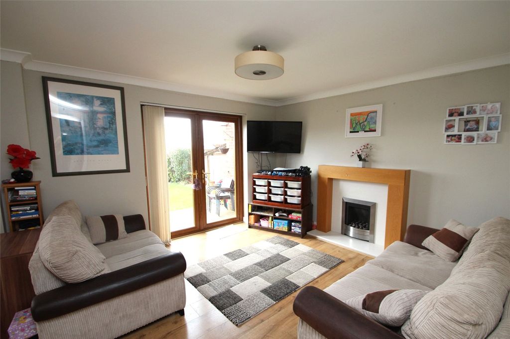 Property photo 2 of 15 Picture No. 02