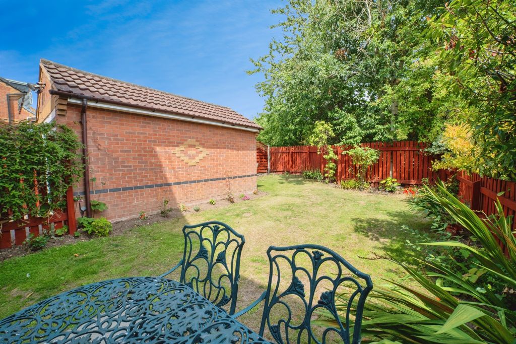 Property photo 2 of 17