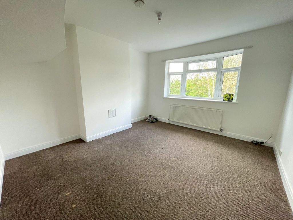 Property photo 3 of 9 4149023