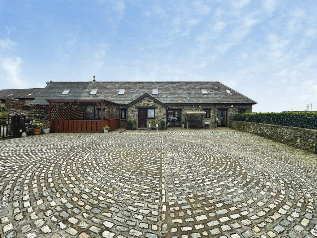 Property photo 1 of 27