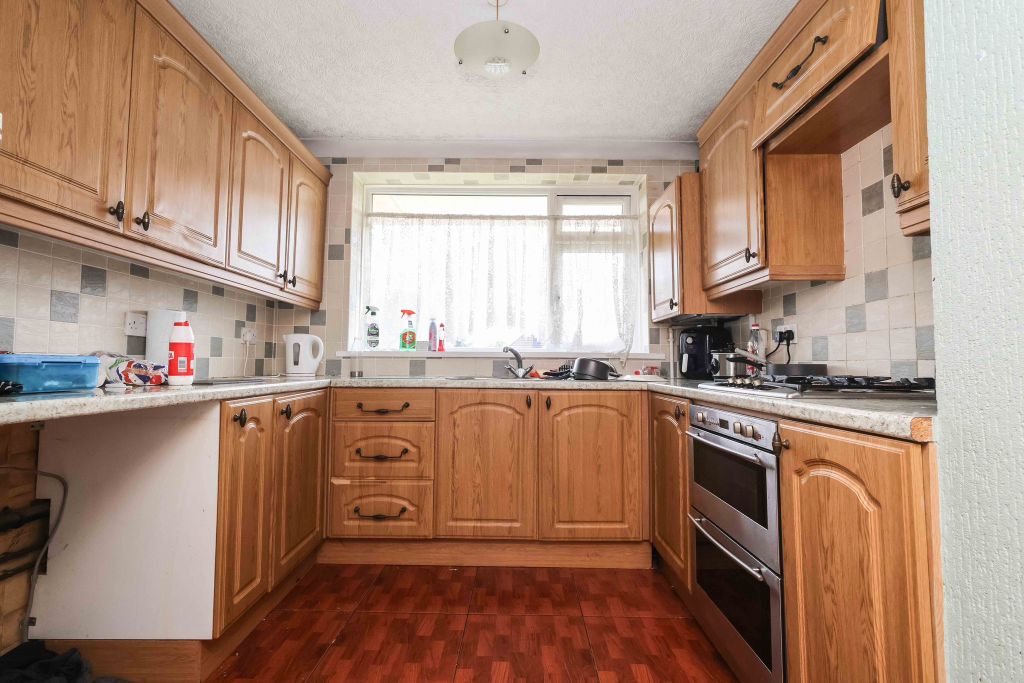 Property photo 3 of 19