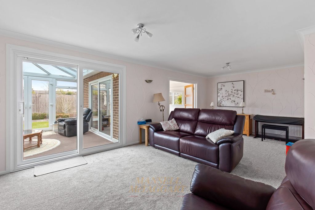 Additional image 9 of 4 bed detached house for saleArtel Croft, Crawley RH10