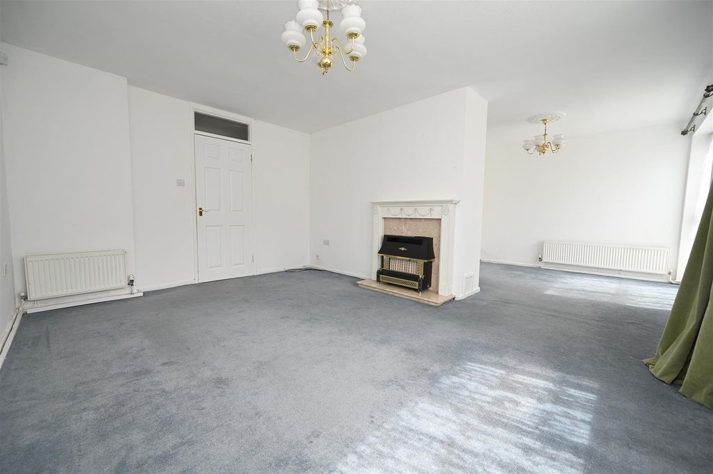 Property photo 2 of 17 Living Area.Jpg