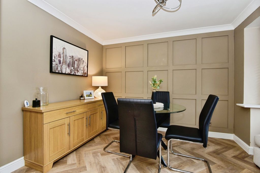 Property photo 3 of 26 Pbox-Img.Jpg