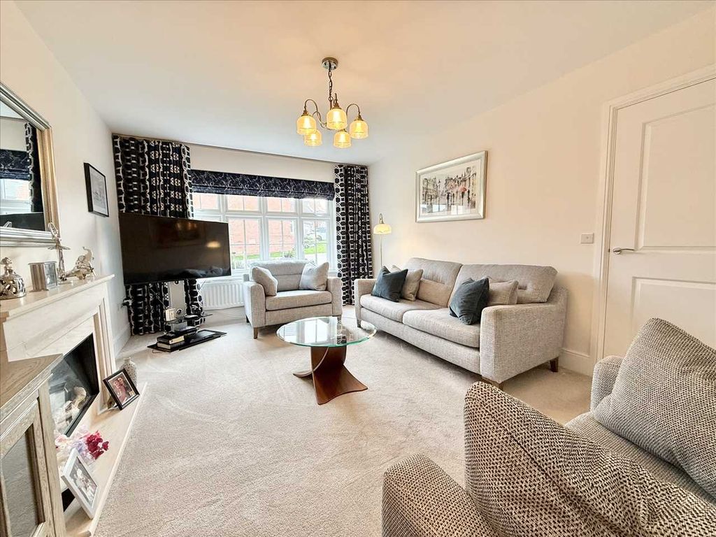Property photo 3 of 31