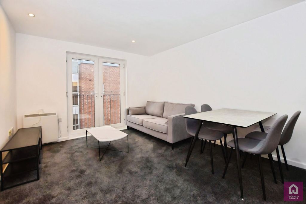 Property photo 2 of 13 Pbox-Img.Jpg