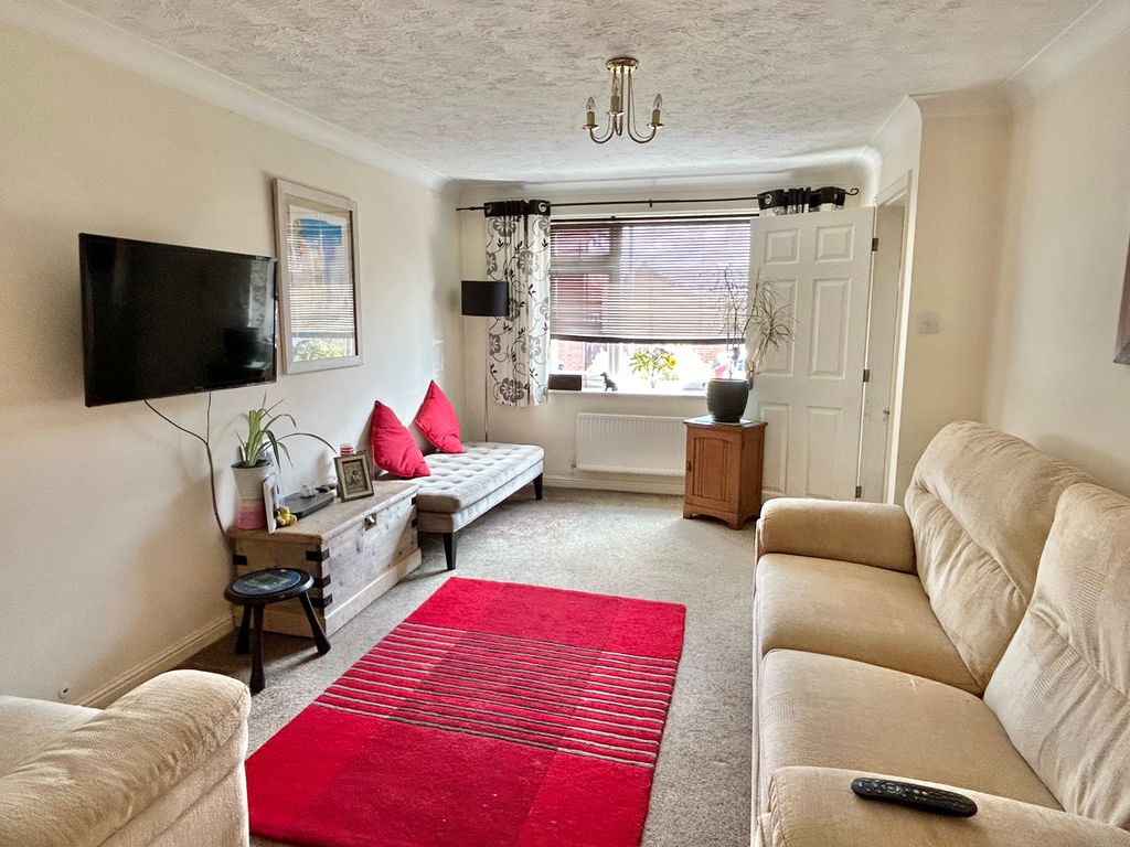 Property photo 2 of 14